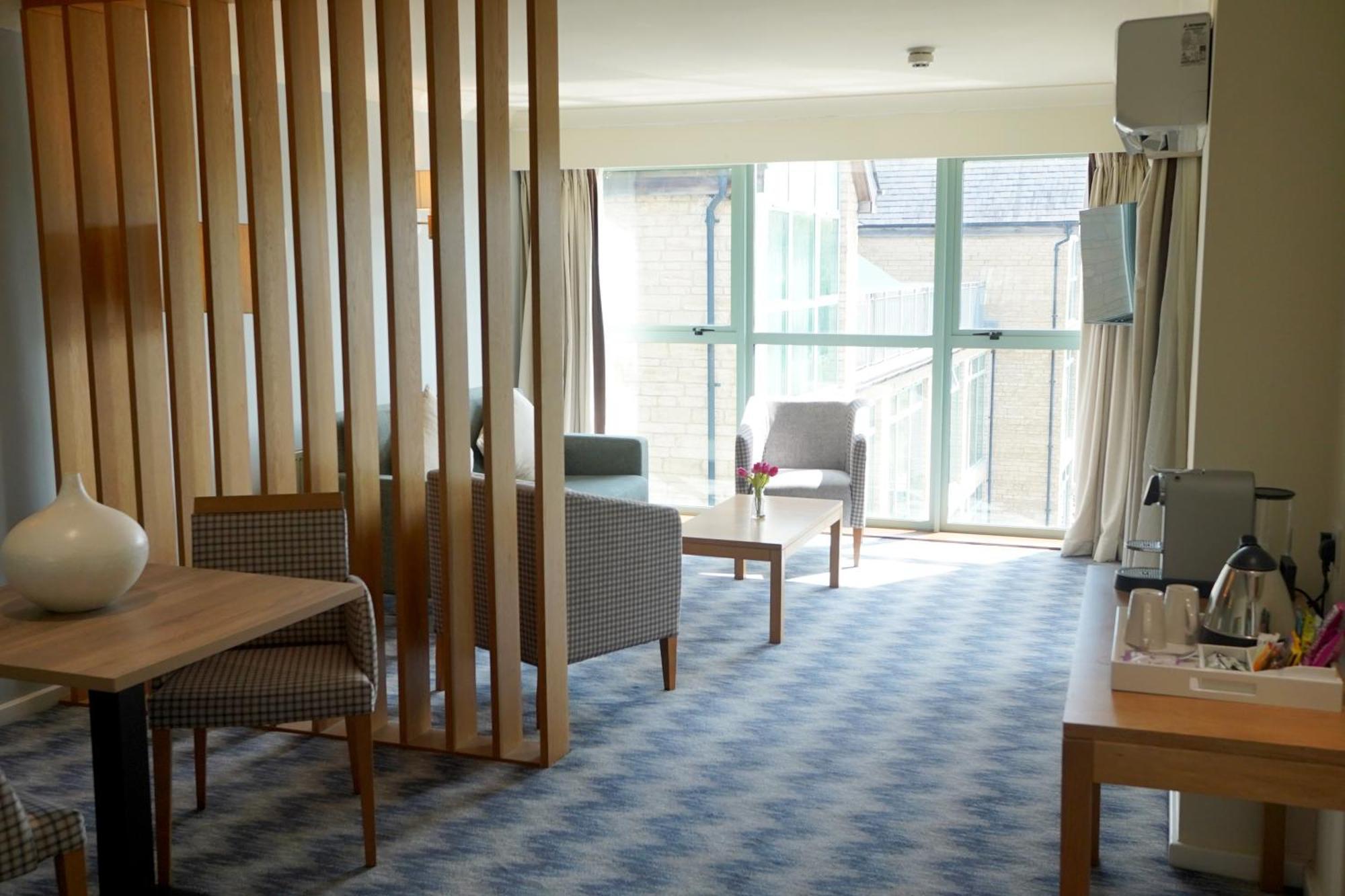 De Vere Cotswold Water Park Apartments Cirencester Exterior foto